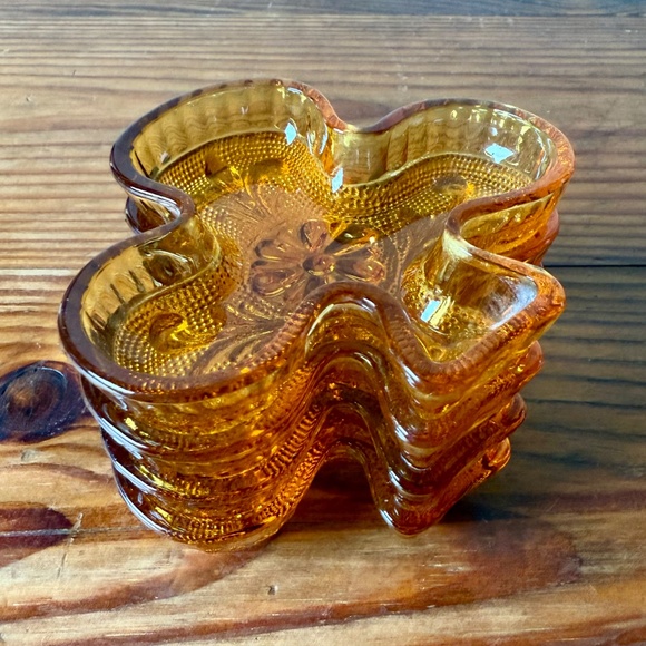 Tiara Sandwich Amber Glass Club Ashtray/Trinket Dish – Set of 4 - Picture 4 of 16